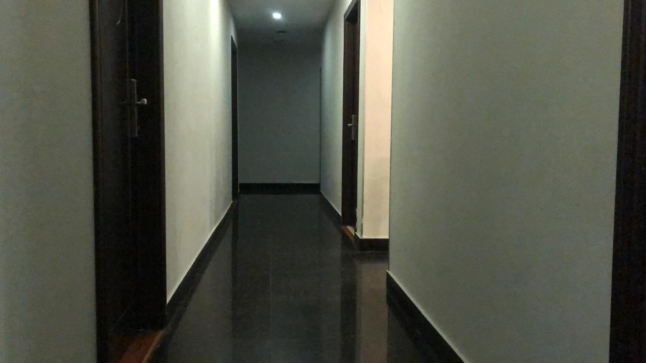 Super Oyo 90668 Joy Inn Miri Ngoại thất bức ảnh