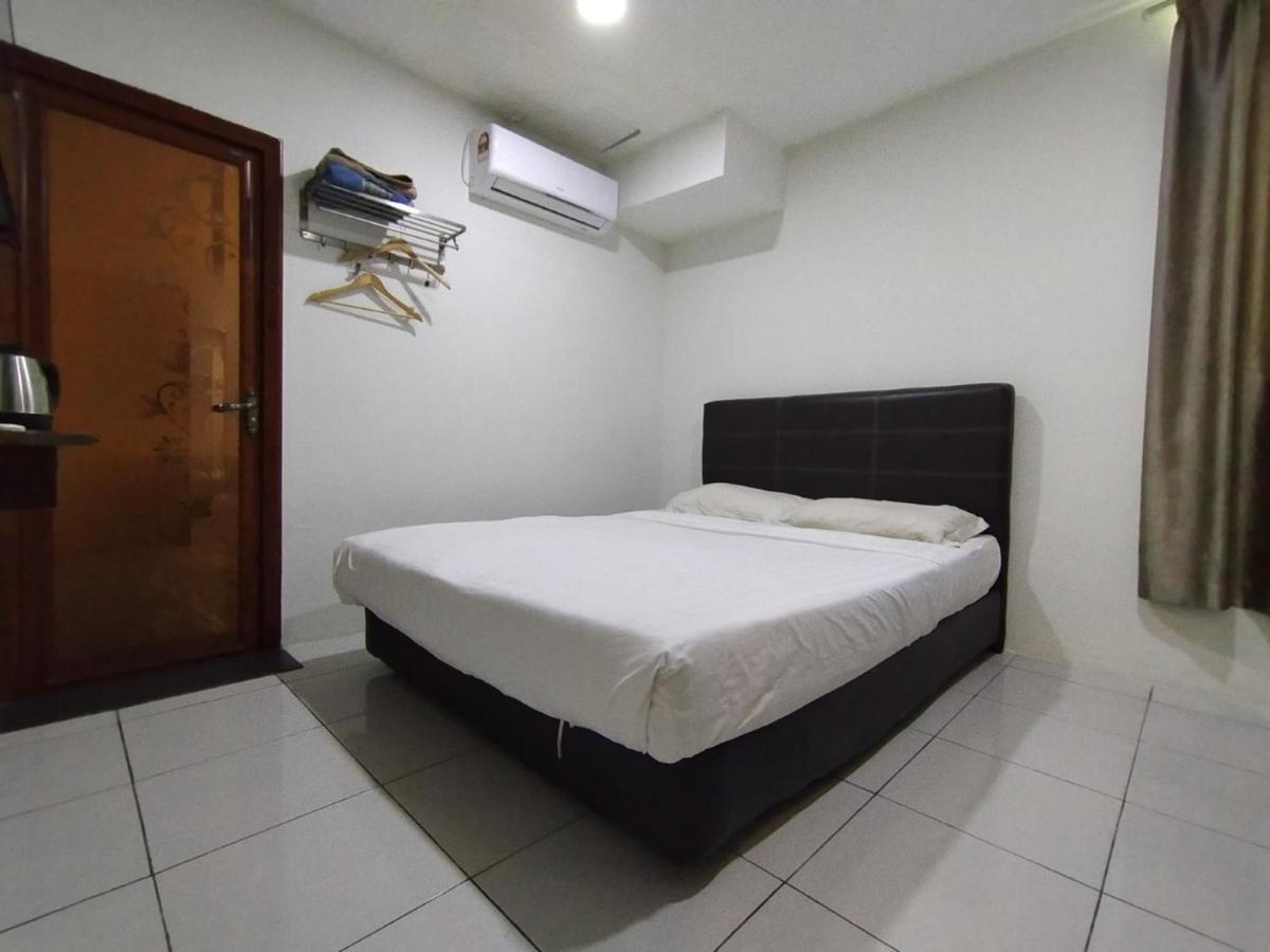 Super Oyo 90668 Joy Inn Miri Ngoại thất bức ảnh