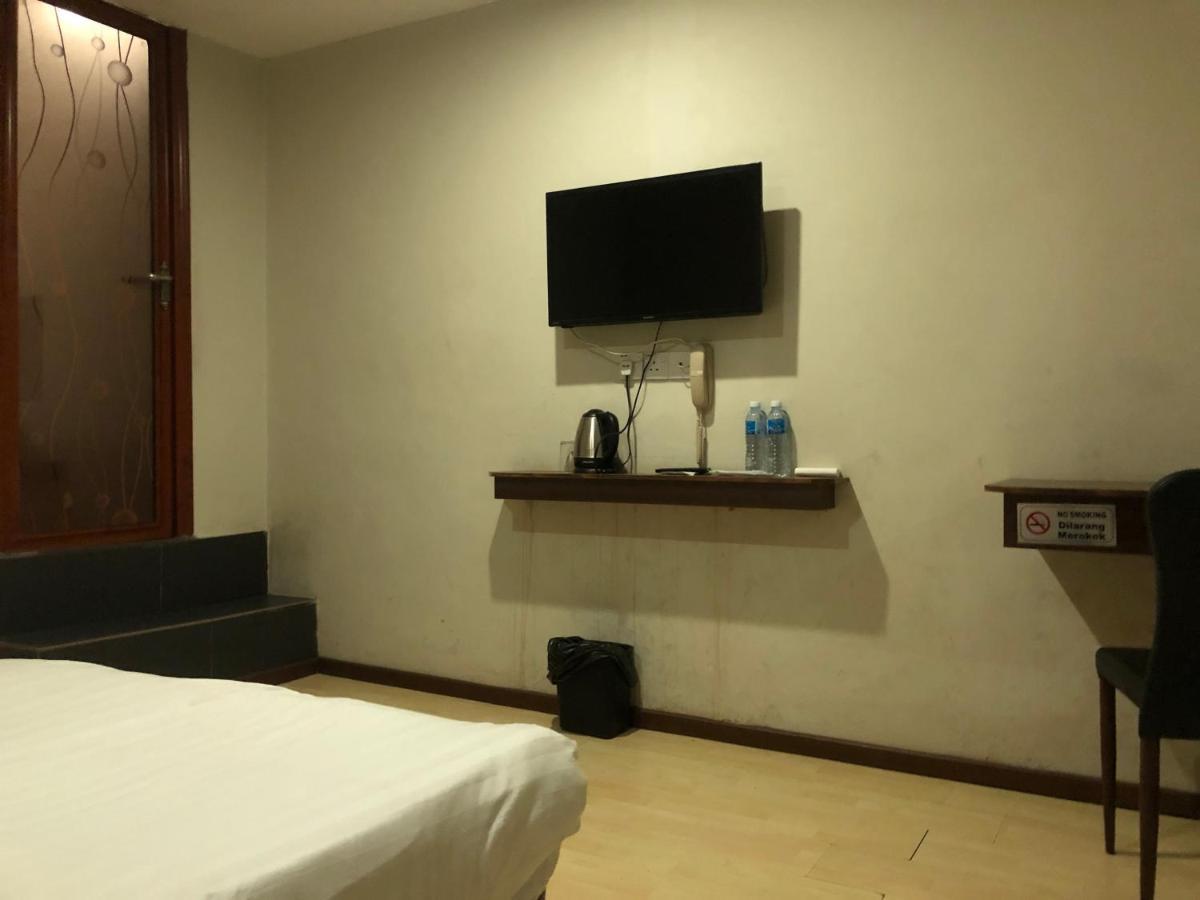 Super Oyo 90668 Joy Inn Miri Ngoại thất bức ảnh